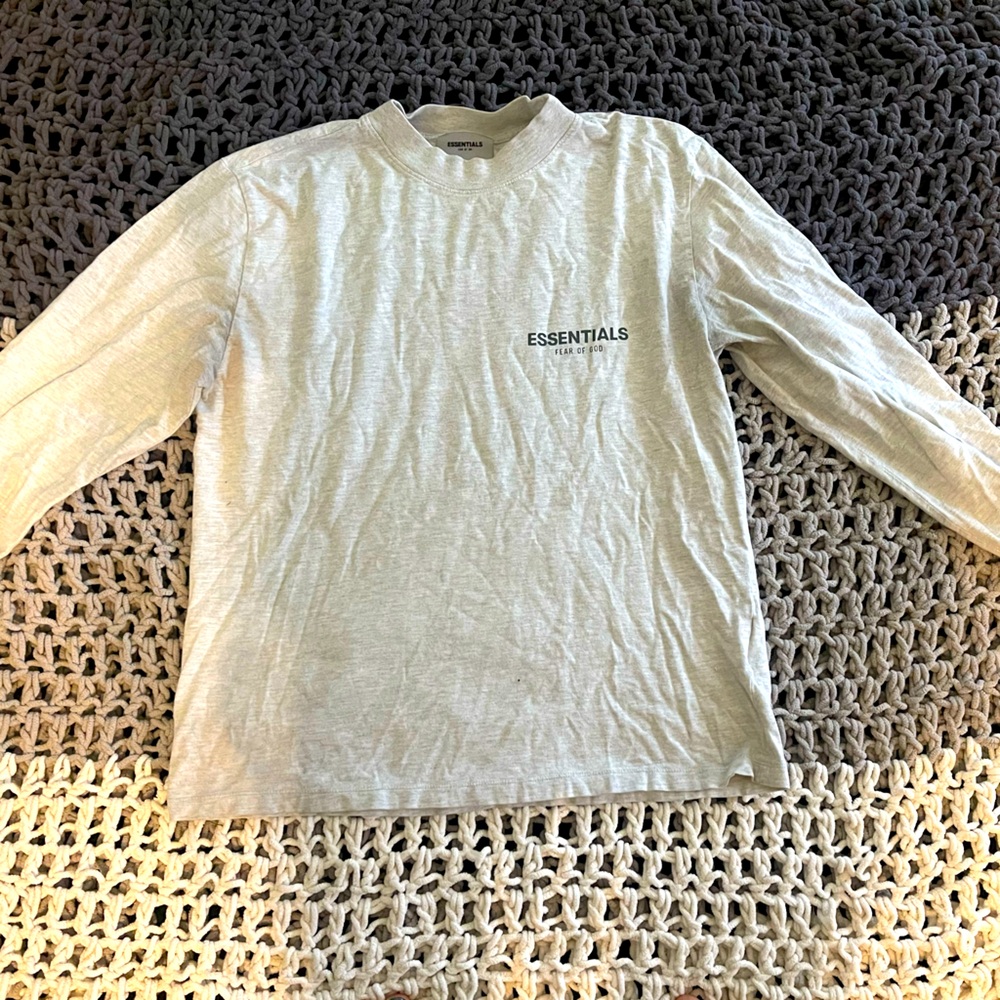 Essential Men’s LS T-shirt- Size S